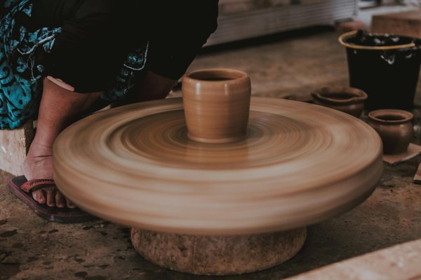 Où participer à un atelier de fabrication de céramique traditionnelle au Portugal : techniques et artisans locaux ?